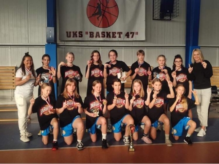 Złote medale w Ogólnopolskim Turnieju Basket Cup w Białymstoku.