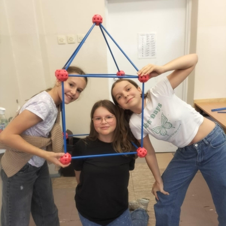 Matematyka i Informatyka w Naszej Szkole — Nauka przez Zabawę i Sukcesy!