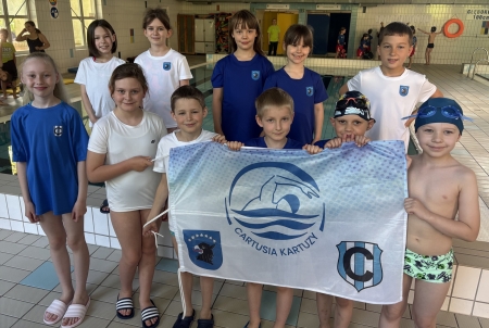 Debiuty, medale i podium uczniów SP 5 w Kartuzach